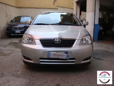 Usato 2002 Toyota Corolla 1.6 Benzin 111 CV (4.900 €)