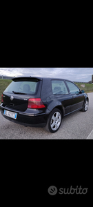 Usato 2002 VW Golf IV 1.8 Benzin 150 CV (3.000 €)