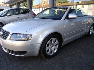 Usato 2003 Audi A4 Cabriolet 1.8 Benzin 163 CV (10.900 €)