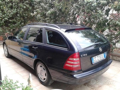 Usato 2003 Mercedes C180 Benzin (1.200 €)