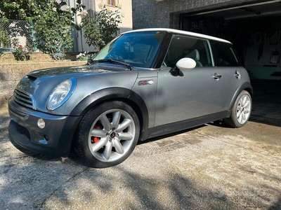 Usato 2003 Mini Cooper S 1.6 Benzin 163 CV (9.000 €)