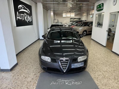 Usato 2004 Alfa Romeo GT 1.9 Diesel 150 CV (2.500 €)
