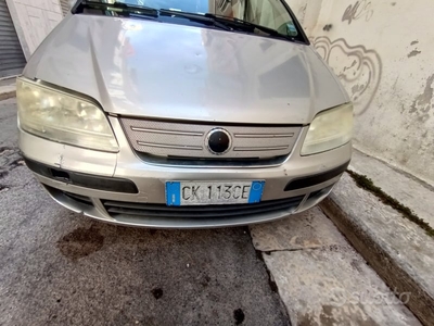 Usato 2004 Fiat Idea 1.3 Diesel (1.800 €)