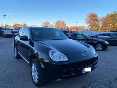 Usato 2004 Porsche Cayenne 3.2 Benzin 250 CV (7.800 €)