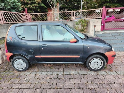 Usato 2006 Fiat 600 Benzin (1.700 €)