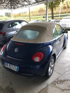 Usato 2006 VW Beetle 1.9 Diesel 101 CV (7.900 €)