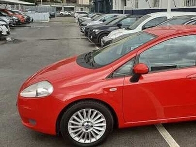 Usato 2007 Fiat Grande Punto 1.4 Benzin 77 CV (4.300 €)