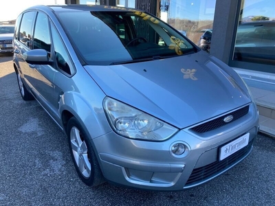 Usato 2007 Ford S-MAX 2.0 Diesel 140 CV (4.000 €)