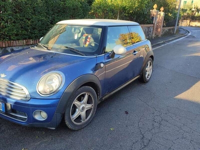 Usato 2007 Mini Cooper 1.6 Benzin 116 CV (2.700 €)