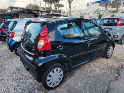 Usato 2007 Peugeot 107 1.0 Benzin 68 CV (3.500 €)