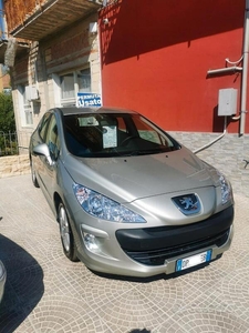 Usato 2008 Peugeot 308 1.6 Diesel 109 CV (7.800 €)