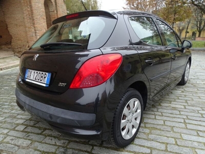 Usato 2009 Peugeot 207 1.4 LPG_Hybrid 75 CV (2.950 €)