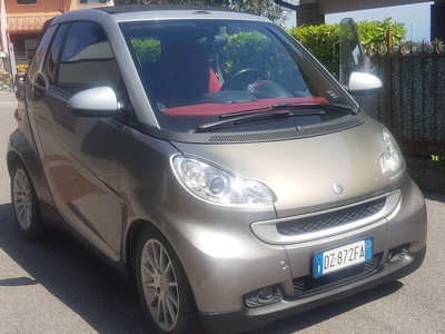 Usato 2009 Smart ForTwo Cabrio 1.0 Benzin 71 CV (5.999 €)