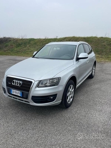 Usato 2010 Audi Q5 2.0 Diesel 170 CV (8.000 €)