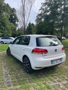 Usato 2010 VW Golf VI 1.6 Diesel 105 CV (7.900 €)