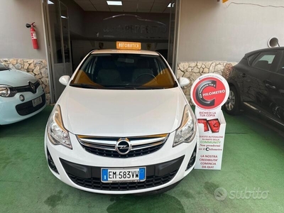 Usato 2012 Opel Corsa 1.2 Benzin 85 CV (4.499 €)