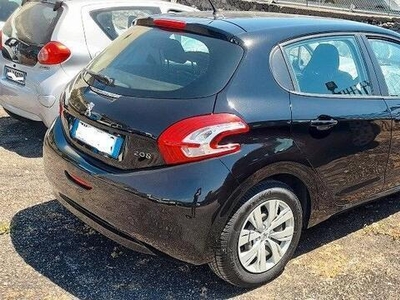 Usato 2013 Peugeot 208 1.4 Diesel 68 CV (7.300 €)