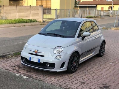 Usato 2014 Abarth 500 1.4 Benzin 135 CV (11.000 €)