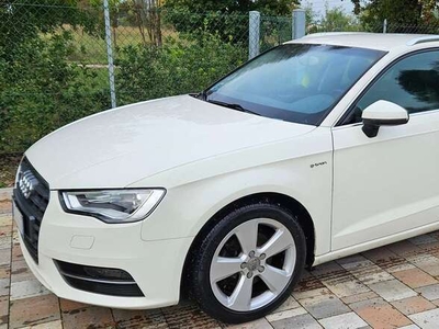 Usato 2014 Audi A3 Sportback g-tron 1.4 CNG_Hybrid 110 CV (10.500 €)