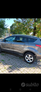 Usato 2014 Ford Kuga 2.0 Diesel 120 CV (13.000 €)