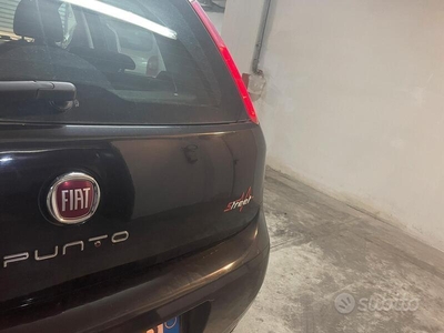 Usato 2015 Fiat Punto 1.4 CNG_Hybrid 77 CV (3.500 €)