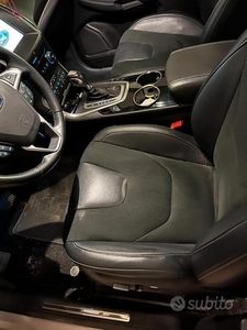 Usato 2015 Ford S-MAX 2.0 Diesel 179 CV (14.000 €)