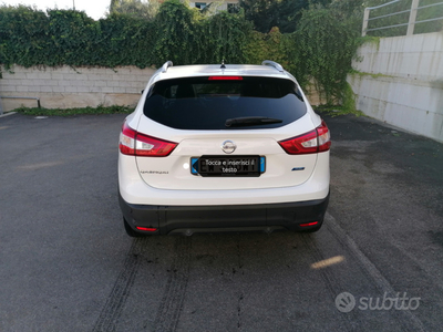 Usato 2015 Nissan Qashqai 1.5 Diesel 110 CV (14.000 €)