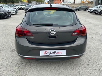 Usato 2015 Opel Astra 1.4 Benzin 101 CV (11.400 €)