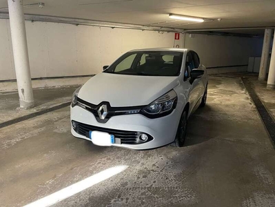Usato 2015 Renault Clio IV 0.9 Benzin 90 CV (9.800 €)
