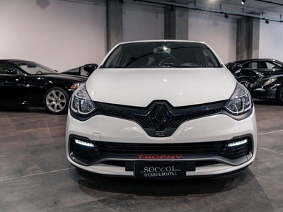 Usato 2015 Renault Clio IV 1.6 Benzin 220 CV (16.890 €)