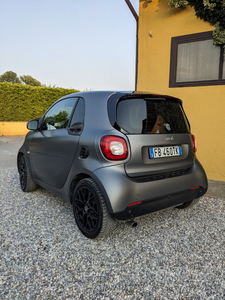 Usato 2015 Smart ForTwo Coupé Benzin (13.500 €)