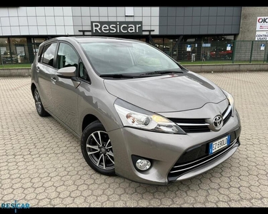 Usato 2015 Toyota Verso 1.6 Diesel 111 CV (9.900 €)