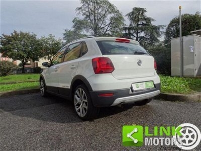 Usato 2015 VW Polo Cross 1.2 Benzin 90 CV (11.500 €)
