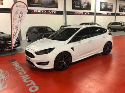 Usato 2017 Ford Focus 1.5 Benzin 150 CV (13.300 €)