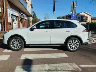 Usato 2017 Porsche Cayenne 3.6 Benzin 340 CV (38.500 €)