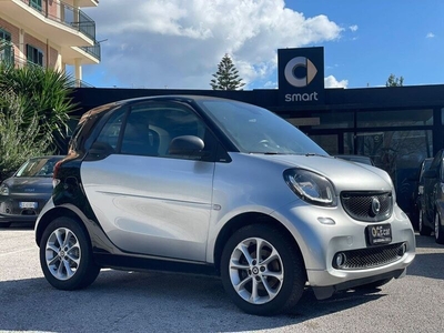 Usato 2017 Smart ForTwo Coupé 1.0 Benzin 71 CV (16.900 €)