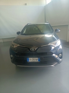 Usato 2017 Toyota RAV4 2.0 Diesel 143 CV (17.500 €)