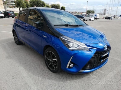 Usato 2017 Toyota Yaris 1.5 Benzin 73 CV (11.900 €)