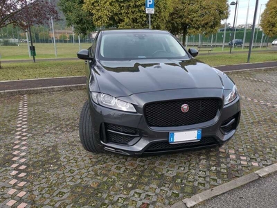 Usato 2018 Jaguar F-Pace 2.0 Diesel 179 CV (27.900 €)