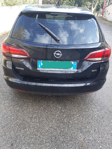 Usato 2018 Opel Astra 1.6 Diesel 101 CV (14.000 €)