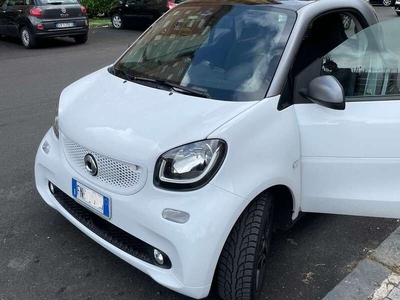 Usato 2018 Smart ForTwo Coupé 1.0 Benzin 71 CV (13.500 €)