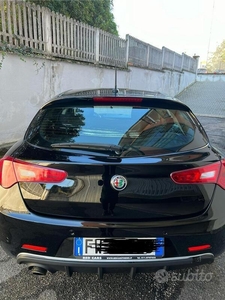 Usato 2019 Alfa Romeo Giulietta 1.6 Diesel 120 CV (15.500 €)