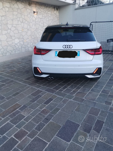 Usato 2019 Audi A1 Sportback 2.0 Benzin 200 CV (30.000 €)