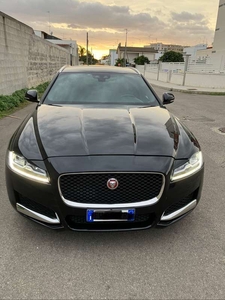 Usato 2019 Jaguar XF Sportbrake 2.0 Diesel 179 CV (26.000 €)