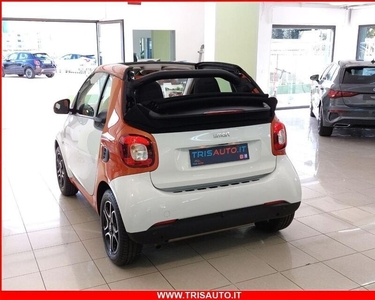 Usato 2019 Smart ForTwo Coupé 1.0 Benzin 71 CV (17.900 €)