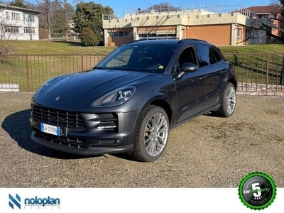 Usato 2020 Porsche Macan 2.0 Benzin 245 CV (57.600 €)