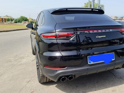 Usato 2021 Porsche Cayenne 3.0 Benzin 340 CV (94.999 €)