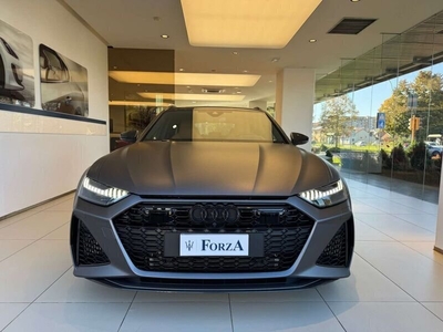 Usato 2022 Audi A6 4.0 Benzin 600 CV (189.000 €)