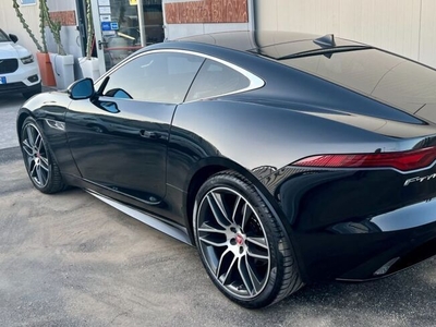 Usato 2022 Jaguar F-Type 2.0 Benzin 301 CV (64.900 €)