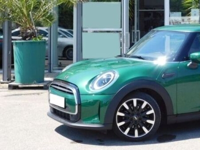 Usato 2022 Mini Cooper 1.5 Benzin 102 CV (23.950 €)